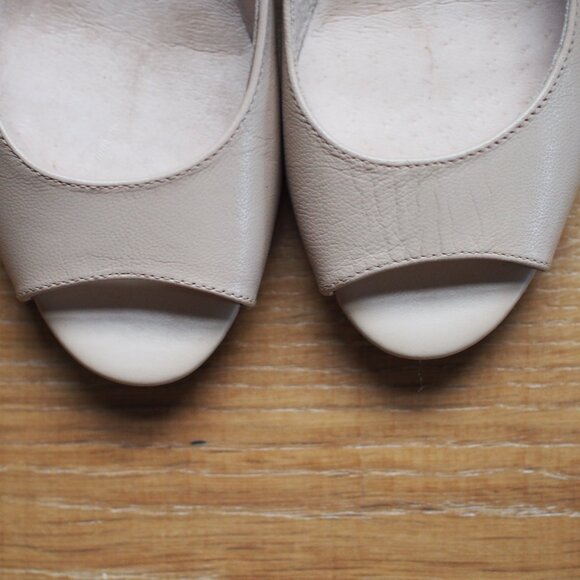 Le Château | Leather Tan Coloured Wedge Sandals - Picture 8 of 9